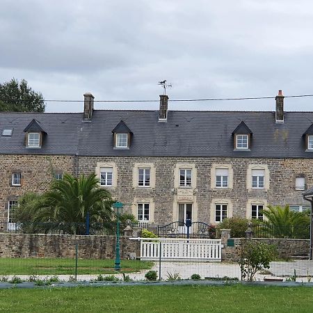 Chambres Du Logis De La Mare Du Parc Surtainville Exterior photo