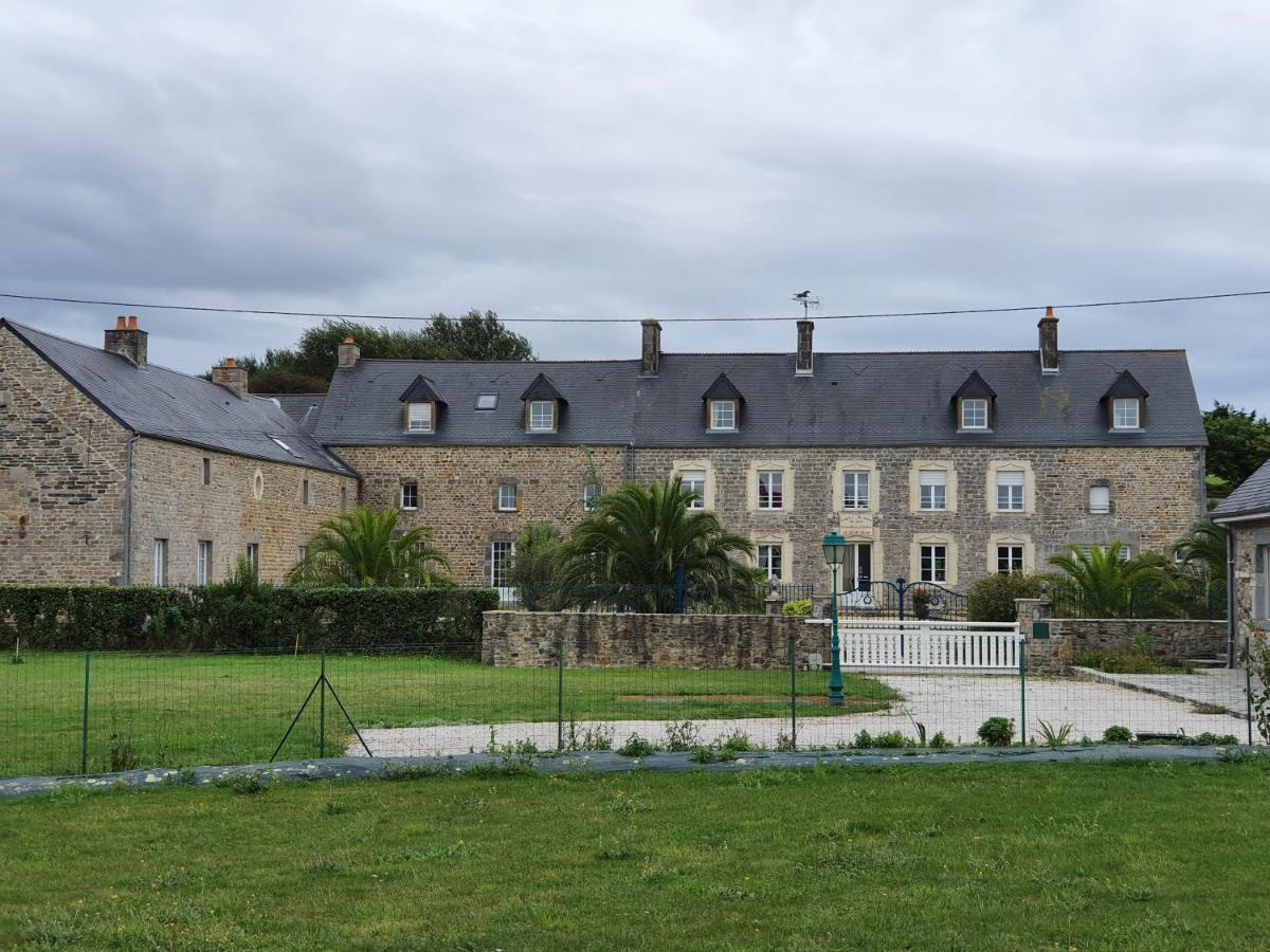 Chambres Du Logis De La Mare Du Parc Surtainville Exterior photo